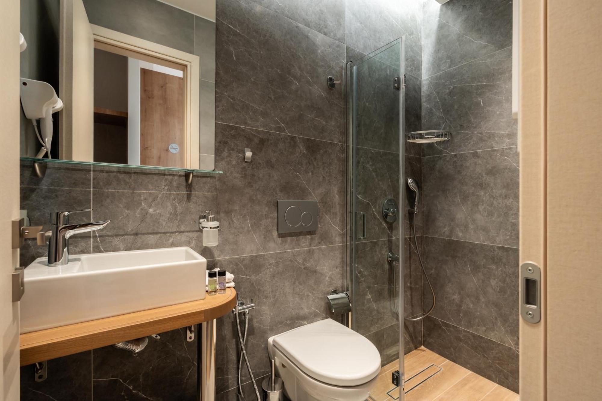 Luxury Bauhaus Athens Atenas Exterior foto